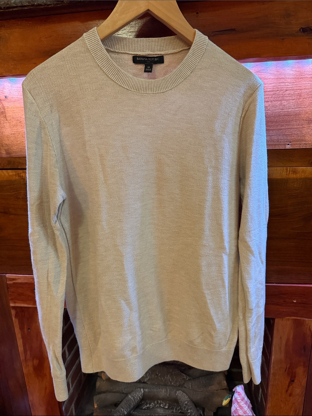 Banana Republic, Size Medium Men's Crewneck Sweater - Beige Cream